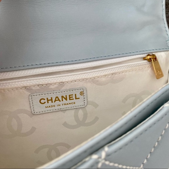 ❌SOLD❌ Chanel Milky Blue Wildstich Handle Bag - Picture 9 of 13